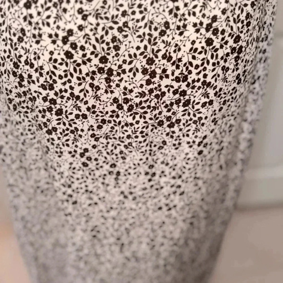 GRECERELLE 2024  Boho Floral Print V-Neck Faux Wrap Floret Coffee Size Large - Picture 16 of 16